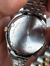 Load image into Gallery viewer, Vintage 90s Seiko Two Tone Day / Date Quartz Watch