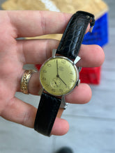 Load image into Gallery viewer, Vintage 1930s / 40’s Pery Swiss Made Hand Wind Horned Lugs Men’s Watch
