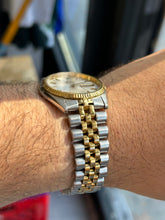 Load image into Gallery viewer, Vintage 1991 Seiko Two Tone Day Date Fluted Bezel Jubilee “American Pyscho” Quartz Watch