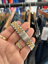Load image into Gallery viewer, Vintage 1991 Seiko Two Tone Day Date Fluted Bezel Jubilee “American Pyscho” Quartz Watch