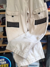Load image into Gallery viewer, Vintage Guess Jeans Nylon RipStop Style Cargo Pants Size Medium
