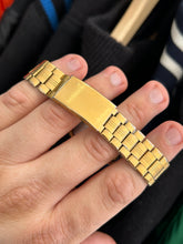 Load image into Gallery viewer, Vintage 1980s Pulsar by Seiko Gold Rectangle Quartz Men’s Dress Watch