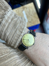 Load image into Gallery viewer, Vintage 1930s / 40’s Pery Swiss Made Hand Wind Horned Lugs Men’s Watch
