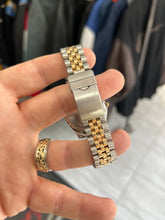 Load image into Gallery viewer, Vintage 90s Seiko Two Tone Day / Date Quartz Watch