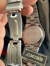 Load image into Gallery viewer, Vintage New With Tags 2005 Seiko Stainless Steel Black Dial Quartz Watch