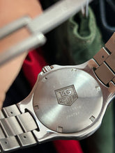 Load image into Gallery viewer, Vintage 1990s TAG HEUER Kirium Professional 200M Quartz Watch