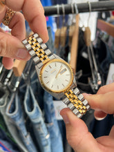Load image into Gallery viewer, Vintage 1991 Seiko Two Tone Day Date Fluted Bezel Jubilee “American Pyscho” Quartz Watch