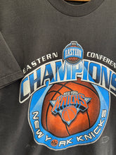 Load image into Gallery viewer, Vintage 1999 Pro Player New York Knicks Easter Conference Champions Tee Large

