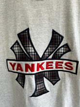 Load image into Gallery viewer, Vintage Nutmeg New York Yankees Embroidered Plaid Logo Tee XL

