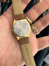 Load image into Gallery viewer, Vintage 90s Pulsar Gold Day / Date Quartz Watch
