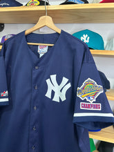 Load image into Gallery viewer, Vintage Majestic New York Yankees 1996 World Series Patch Batting Jersey 2XL
