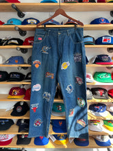 Load image into Gallery viewer, Vintage Y2K UNK NBA Patch Denim size 34
