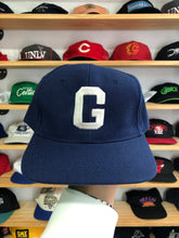 Load image into Gallery viewer, Vintage Homestead Grays Negro League “G” Snapback Hat
