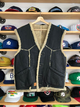 Load image into Gallery viewer, Vintage Walter Davoucci Reversible Shearling Leather Vest Size Large
