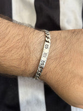 Load image into Gallery viewer, Gucci .925 Silver Curb Link GG Ghost ID Bar Bracelet
