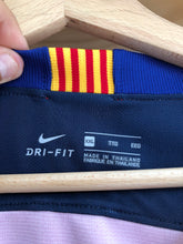 Load image into Gallery viewer, Deadstock Nike 2018 Barcelona FC Blank Jersey Size 2XL
