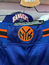 Load image into Gallery viewer, Vintage PUMA New York Knicks Authentic Away Shorts Size XL 36

