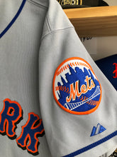 Load image into Gallery viewer, Vintage Majestic New York Mets Tom Glavine Authentic Jersey Size 44/Large
