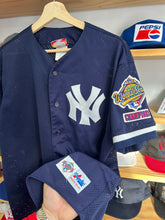 Load image into Gallery viewer, Vintage Majestic New York Yankees Batting Practice Mesh 1996 WS Champions Patch Jersey Large
