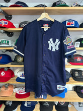 Load image into Gallery viewer, Vintage Majestic New York Yankees Batting Practice Mesh 1996 WS Champions Patch Jersey Large

