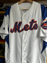 Load image into Gallery viewer, 2009 Majestic New York Mets David Wright Stitched Jersey Medium
