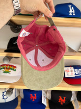Load image into Gallery viewer, Vintage Yankees Khaki / Rose Nissin Leather Strapback Hat
