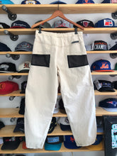 Load image into Gallery viewer, Vintage Guess Jeans Nylon RipStop Style Cargo Pants Size Medium
