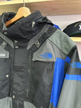 Load image into Gallery viewer, Vintage The North Face Steep Tech Black Blue Jacket XL
