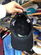 Load image into Gallery viewer, Vintage 2000 The Grinch Movie Promo Strapback
