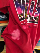 Load image into Gallery viewer, Vintage Chicago Bulls Skyline Tee Size Laege
