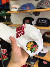 Load image into Gallery viewer, Vintage Starter Chicago Blackhawks Spellout Snapback
