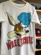 Load image into Gallery viewer, Vintage 1989 Looney Tunes Wile E. Coyote Super Genius Tee Size Medium
