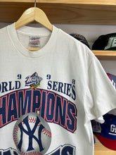 Load image into Gallery viewer, 1998 New York Yankees World Series Tee Large
