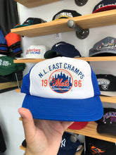 Load image into Gallery viewer, Vintage New York Mets 1986 NL East Champions Trucker Snapback
