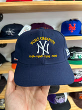Load image into Gallery viewer, Vintage New Era New York Yankees 1996-2000 World Series Champions SnapBack

