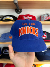 Load image into Gallery viewer, Vintage Late 1980s Starter Wool New York Knicks Arch SnapBack Hat
