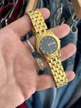 Load image into Gallery viewer, Vintage GUCCI 5400M Gold Diamond Dial Men’s Dress Quartz Watch w/ Box
