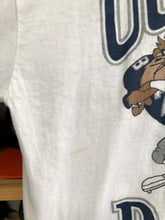Load image into Gallery viewer, Vintage Dallas Cowboys Looney Tunes Cartoon Tee Size XL
