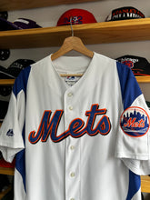 Load image into Gallery viewer, 2009 Majestic New York Mets David Wright Stitched Jersey Medium
