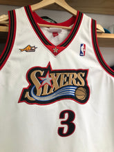 Load image into Gallery viewer, Mitchell &amp; Ness Philadelphia 76ers Allen Iverson Jersey Size 2XL
