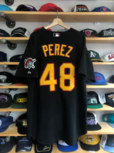 Load image into Gallery viewer, Vintage Majestic Pittsburgh Pirates Oliver Perez Authentic Jersey Size 52/2XL
