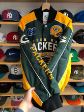 Load image into Gallery viewer, 2010s G-III NFL Green Bay Packers Football Field Bomber Jacket Size Large
