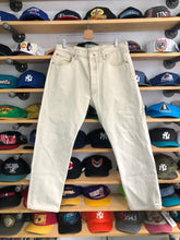Load image into Gallery viewer, Vintage 1997 Levi’s 501 Button Fly Jeans Size 34x30
