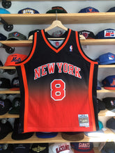 Load image into Gallery viewer, Mitchell &amp; Ness New York Knicks Latrell Sprewell Hardwood Classics Gradient Set Size XL
