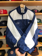 Load image into Gallery viewer, Vintage Nike Penn State Basketball Zip Up Windbreaker Size Medium
