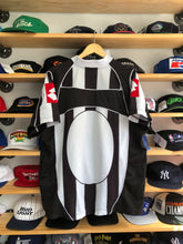 Load image into Gallery viewer, Vintage 2002/2003 Lotto Juventus FC Home Jersey Size XL
