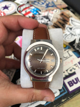 Load image into Gallery viewer, Vintage 1977 Timex Marlin Hand Wind Gradient Dial Day / Date Watch
