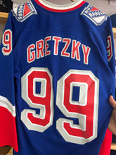Load image into Gallery viewer, Mitchell &amp; Ness Wayne Gretzky New York Giants Hockey Jersey Size Small
