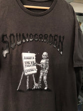 Load image into Gallery viewer, 2010s Soundgarden Band Concert Tee Size XL

