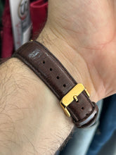 Load image into Gallery viewer, Vintage 80s / 90s Gold Art Deco Style Jump Seconds Quartz Watch
